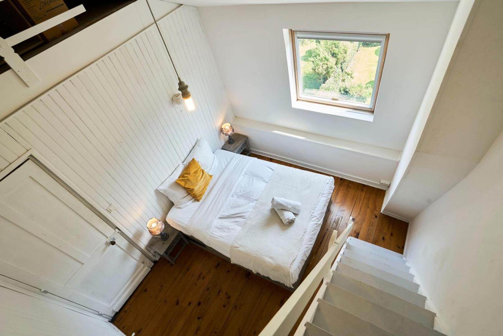 Апартаменты Beautiful 1900 House Full Equipped, 4Bdrm+ Garden! Ламберсар Экстерьер фото